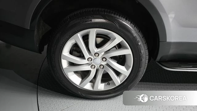 Land Rover Discovery 5 id 3843553 из Кореи 15