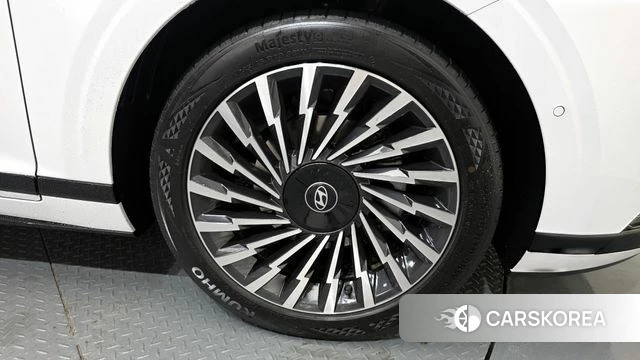 Hyundai Grandeur Hybrid (GN7) id 3805526 из Кореи 15