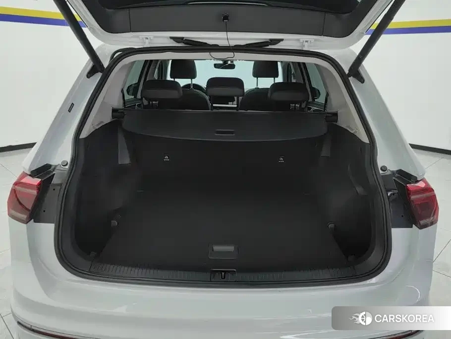 Volkswagen Tiguan L id 4576679 из Китая 11