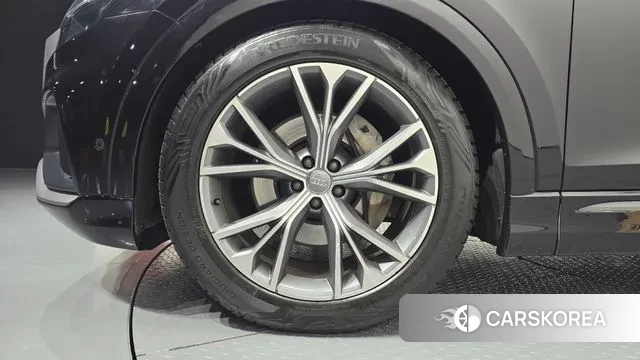 Audi Q8 (4M) id 3439283 из Кореи 15