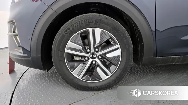 Kia The New Niro id 3788708 из Кореи 15