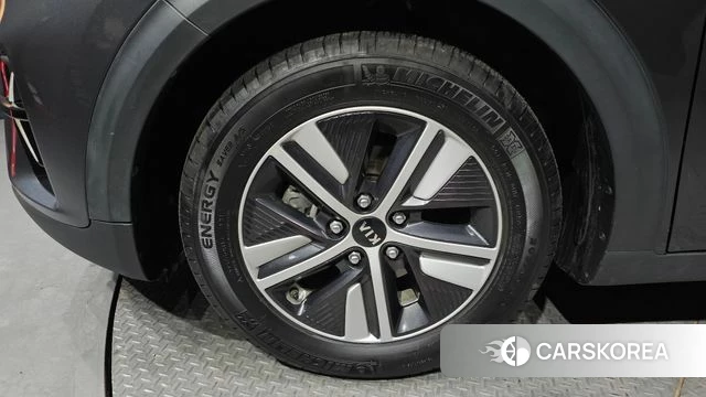 Kia The New Niro id 3866836 из Кореи 15