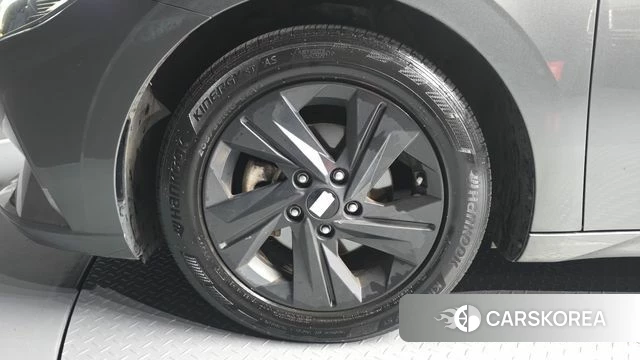 Hyundai Avante Hybrid (CN7) id 4592596 из Кореи 15