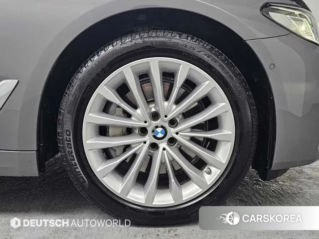 BMW 5 Series (G30) id 3601392 из Кореи 15