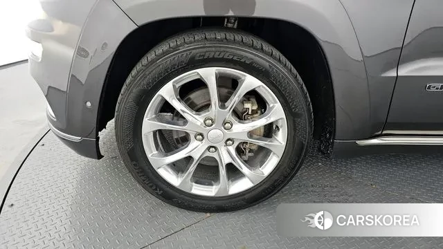 Jeep Grand Cherokee id 3122250 из Кореи 15