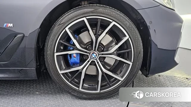 BMW 5 Series (G30) id 3759302 из Кореи 15