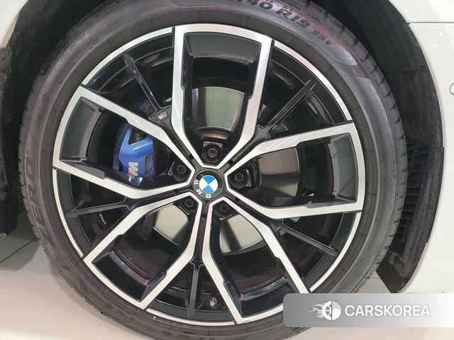 BMW 5 Series (G30) id 4474854 из Кореи 14