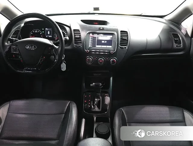 Kia The New K3 id 3789842 из Кореи 13