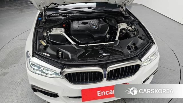 BMW 5 Series (G30) id 4356913 из Кореи 28