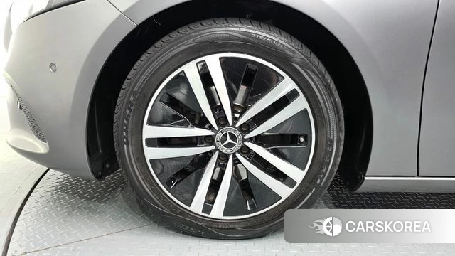 Mercedes-Benz A-Class W177 id 4636910 из Кореи 25