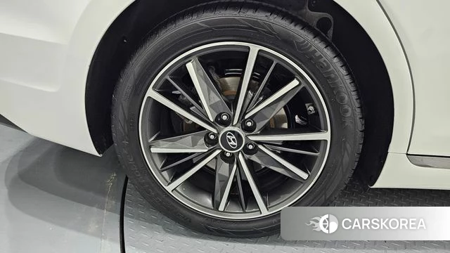 Hyundai The New Grandeur IG id 4415428 из Кореи 30