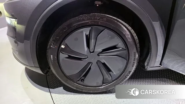 Tesla Model Y id 3523106 из Кореи 15