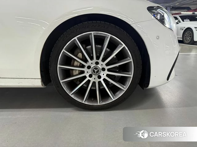 Mercedes-Benz E-Class W213 id 4614174 из Кореи 14