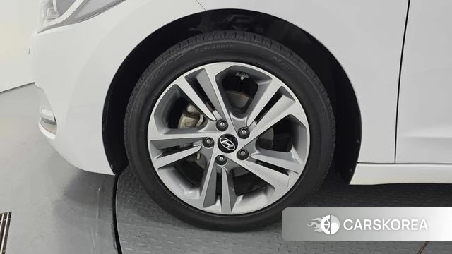 Hyundai Avante AD id 4865430 из Кореи 15