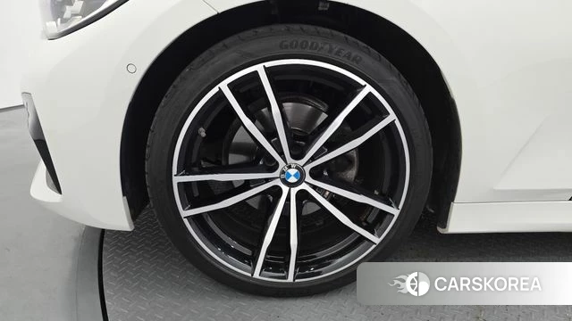 BMW 3 Series (G20) id 4631950 из Кореи 28