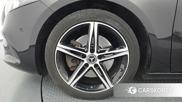 Mercedes-Benz A-Class W177 id 4250741 из Кореи 26