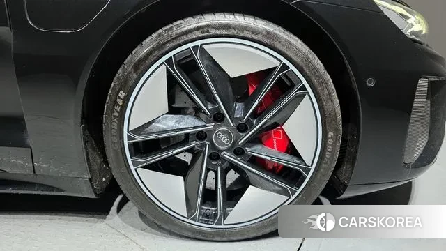 Audi RS e-Tron GT id 3600580 из Кореи 15