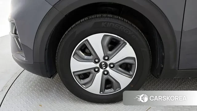Kia The New Niro id 3144302 из Кореи 15