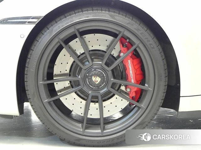 Porsche 911(992) id 4724138 из Кореи 15
