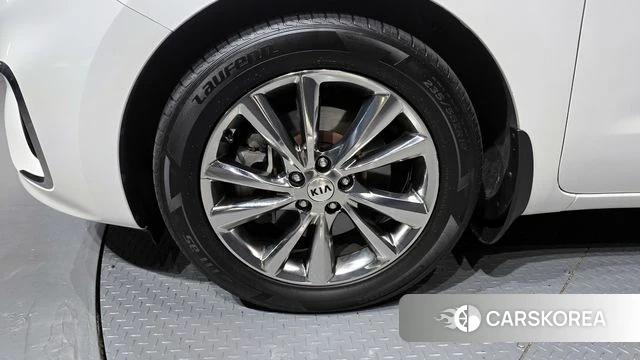 Kia The New Carnival id 4225583 из Кореи 15