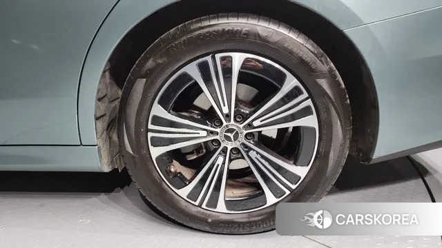 Mercedes-Benz E-Class W214 id 3605691 из Кореи 15