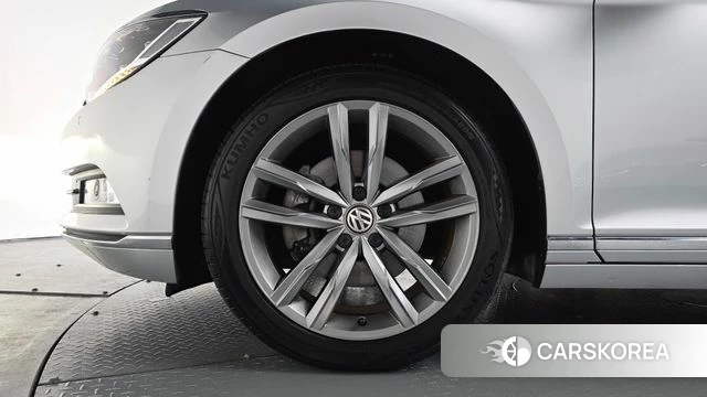 Volkswagen Passat GT (B8) id 4180756 из Кореи 16