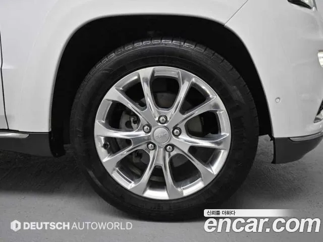 Jeep Grand Cherokee id 2818557 из Кореи 14