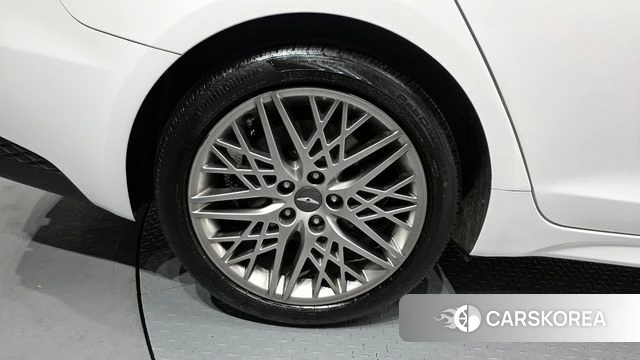 Genesis The New G70 id 4224355 из Кореи 27