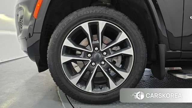 Jeep Grand Cherokee (WL) id 4443821 из Кореи 15