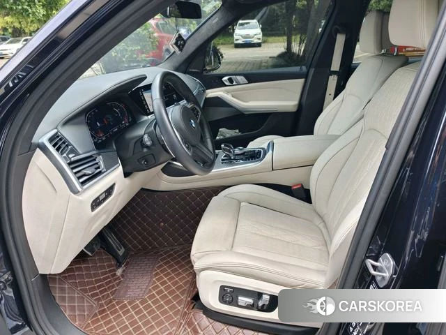 BMW X7 2022 Черный из Китая, фото 5