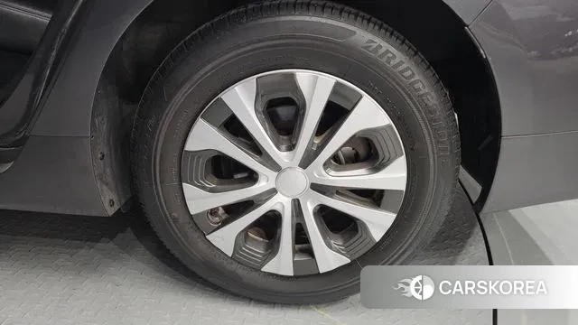 Toyota Prius 4th Generation id 3183202 из Кореи 15