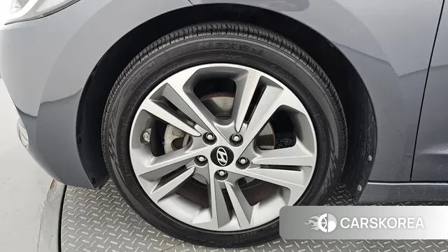 Hyundai Avante AD id 2991289 из Кореи 15