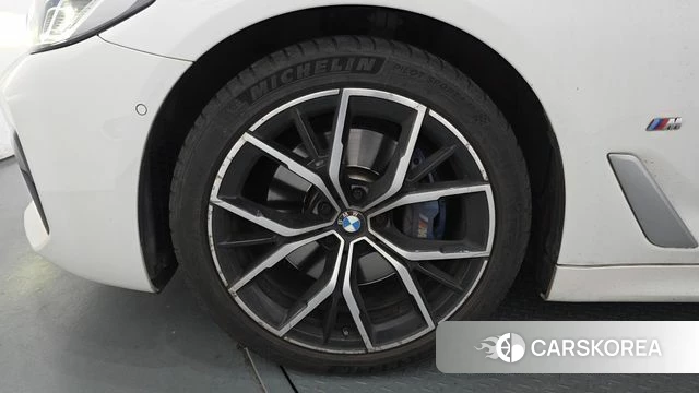 BMW 5 Series (G30) id 4309829 из Кореи 29