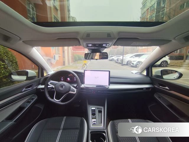 Volkswagen Golf 2025 Белый из Китая, фото 5