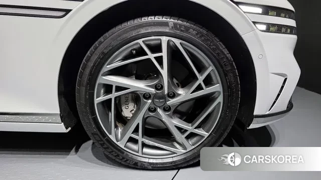 Genesis G90 (RS4) id 3223506 из Кореи 15