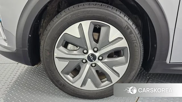 Kia Niro EV id 3213639 из Кореи 15