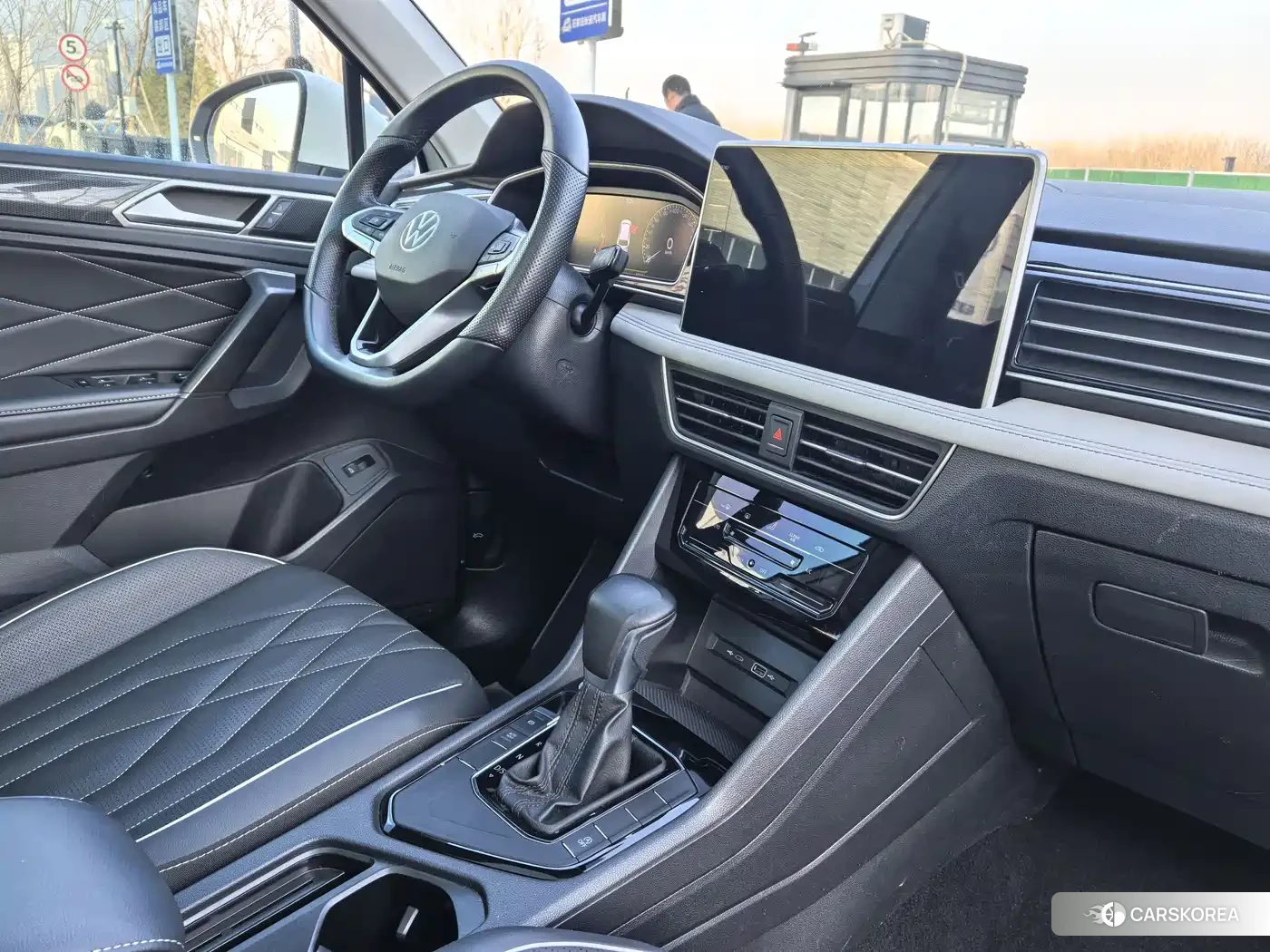 Volkswagen Tiguan L 2023 Белый из Китая, фото 5