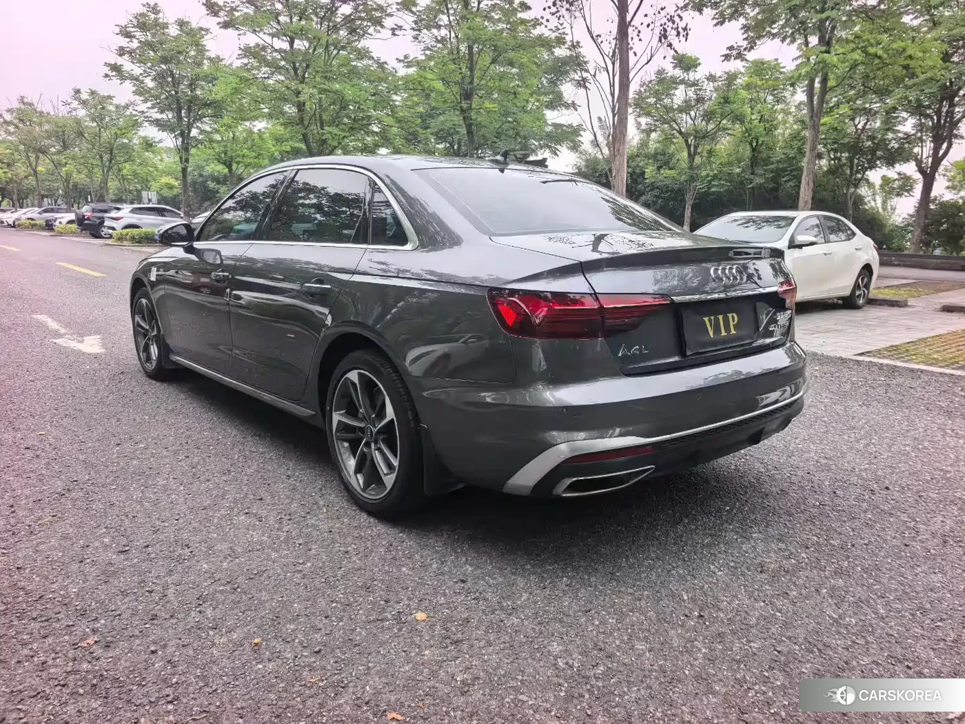 Audi A4L 2024 Silver/gray из Китая, фото 5