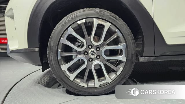 Ssangyong Torres id 3787194 из Кореи 15