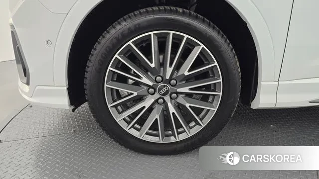 Audi Q3 (F3) id 2993743 из Кореи 15