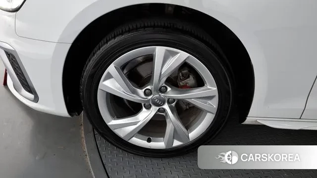 Audi A4 (B9) id 2980737 из Кореи 15