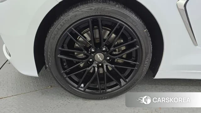 Genesis G70 id 3578850 из Кореи 15