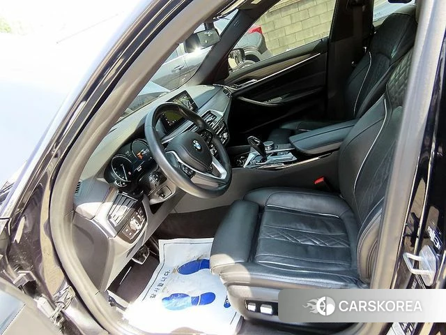 BMW 5 Series (G30) id 3829317 из Кореи 15