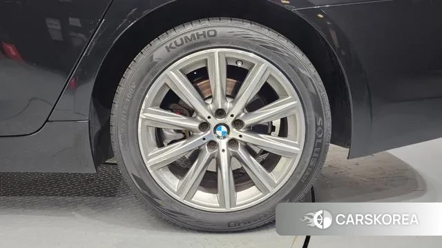 BMW 5 Series (G30) id 3536228 из Кореи 15