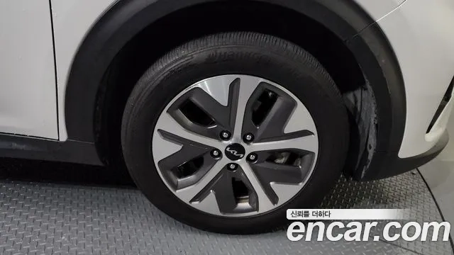 Kia Niro Plus id 2943841 из Кореи 15