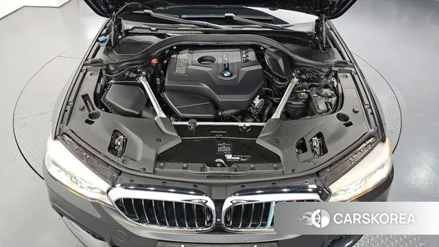 BMW 5 Series (G30) id 3703950 из Кореи 15