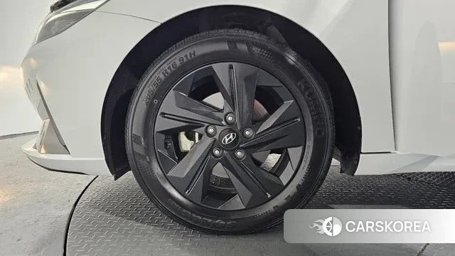 Hyundai Avante Hybrid (CN7) id 3524021 из Кореи 15