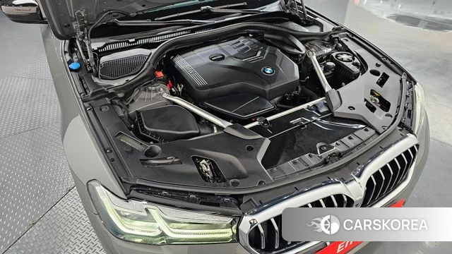 BMW 5 Series (G30) id 4917645 из Кореи 34