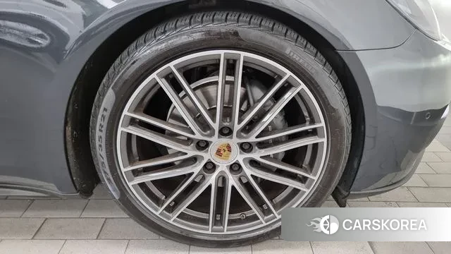 Porsche Panamera (971) id 3050674 из Кореи 15