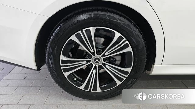 Mercedes-Benz E-Class W214 id 4792148 из Кореи 26